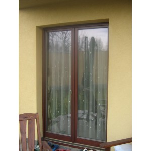 Középenfelnyíló erkélyajtók